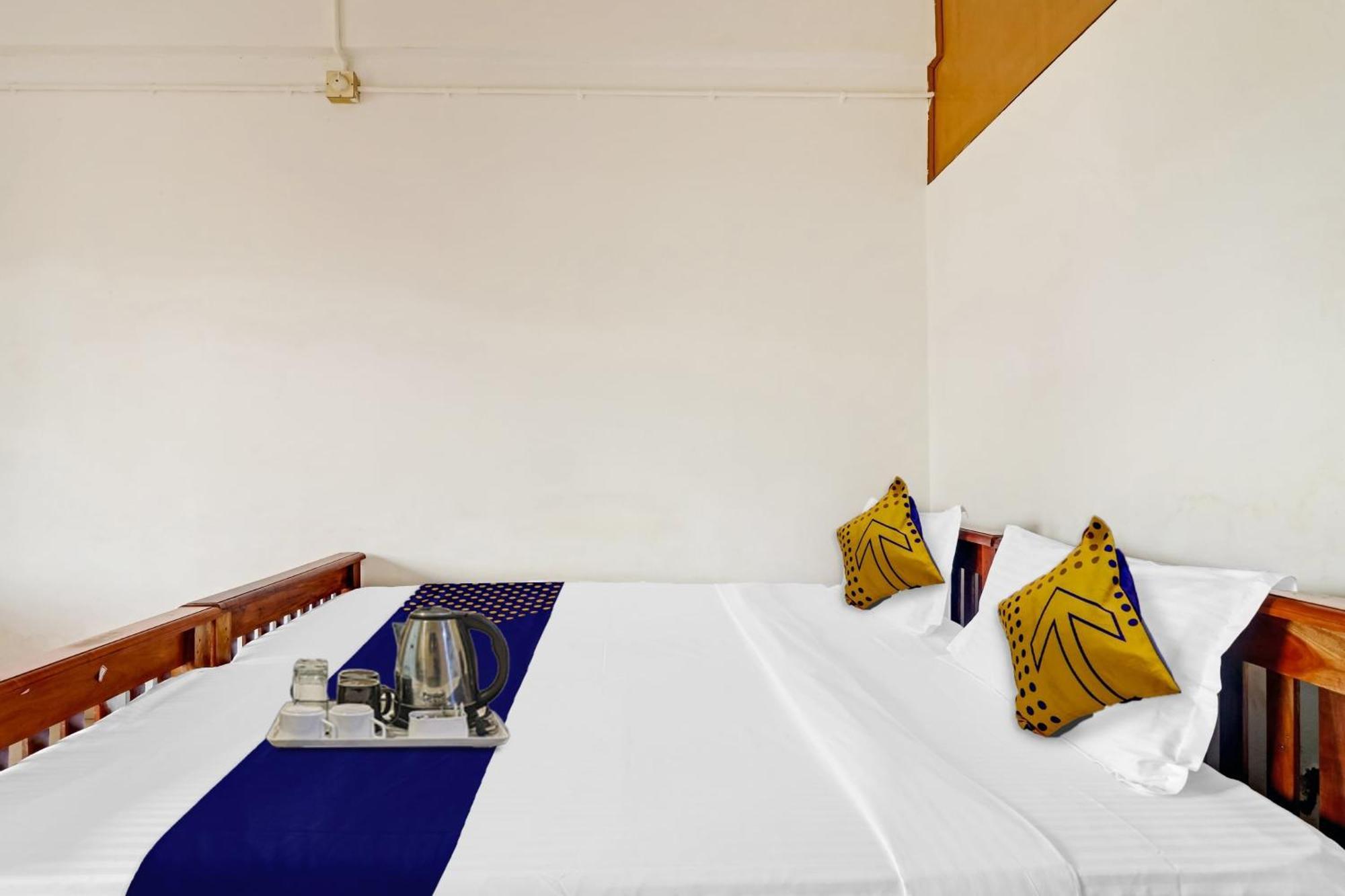 Spot On Jayesh Guest House Nashik Buitenkant foto