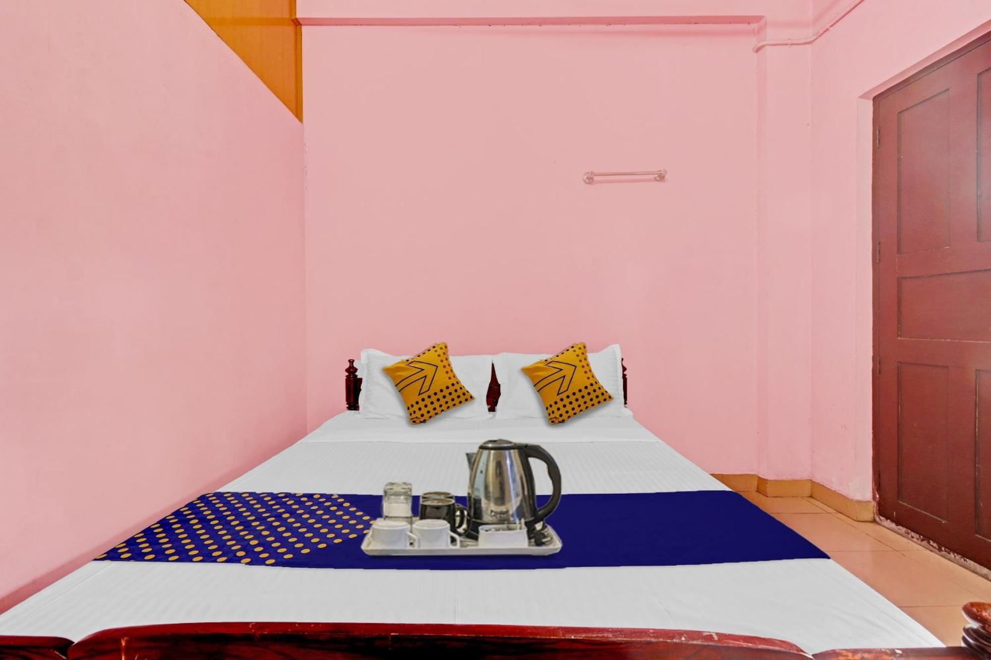 Spot On Jayesh Guest House Nashik Buitenkant foto