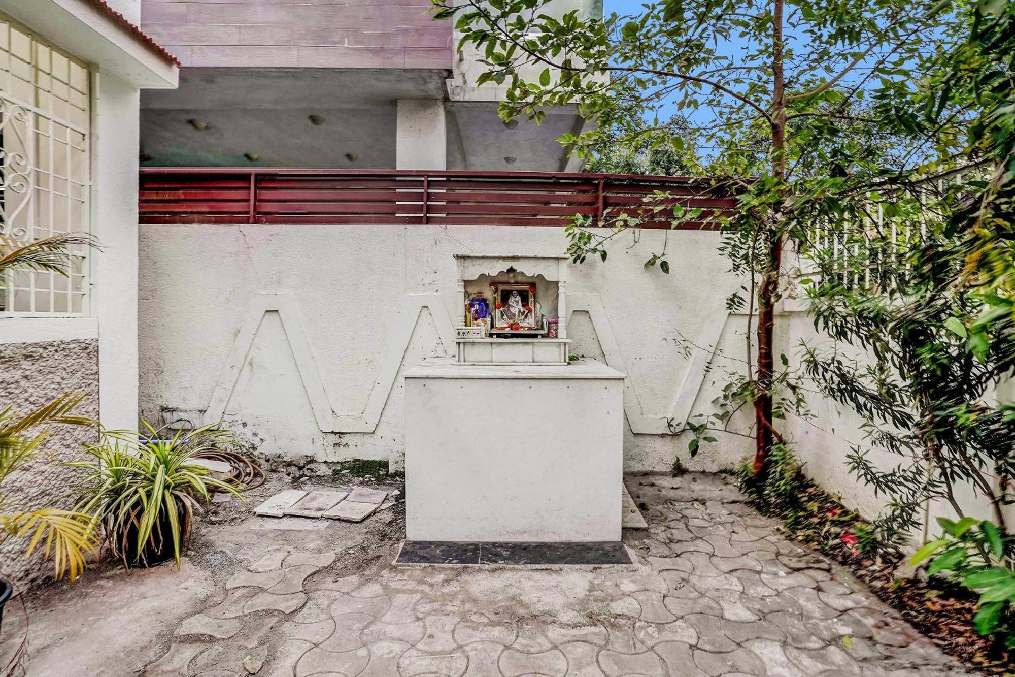 Spot On Jayesh Guest House Nashik Buitenkant foto